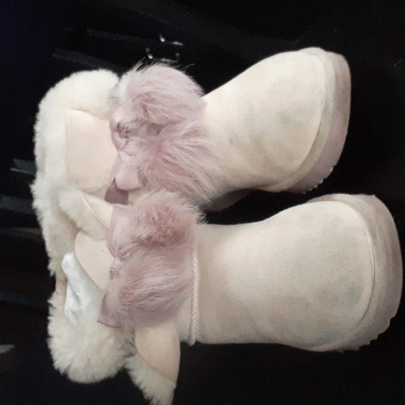 UGG Shoes - UGG SHORT BOOTS